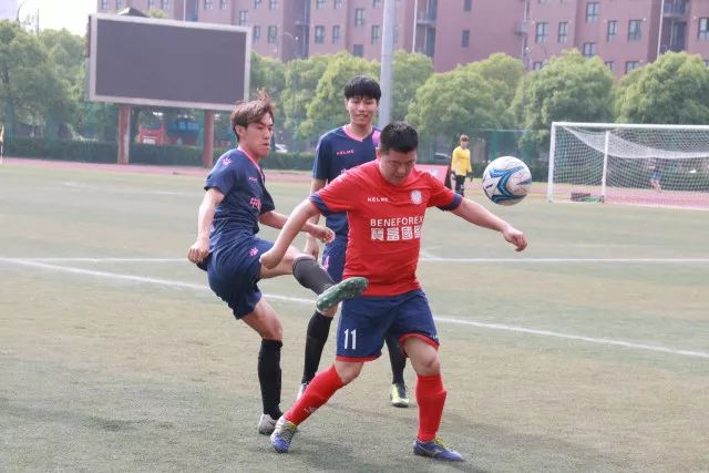 戴格诺特谈雷霆进攻策略：依据防守调整，展现球员攻击性