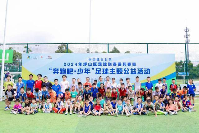 极速反应！费利佩抢点射门被李昊神勇化解，索罗金补射偏出